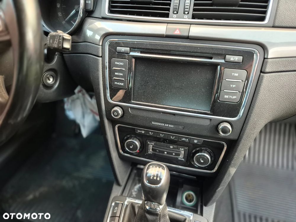 Audi A4 Avant 2.0 TDI - 5