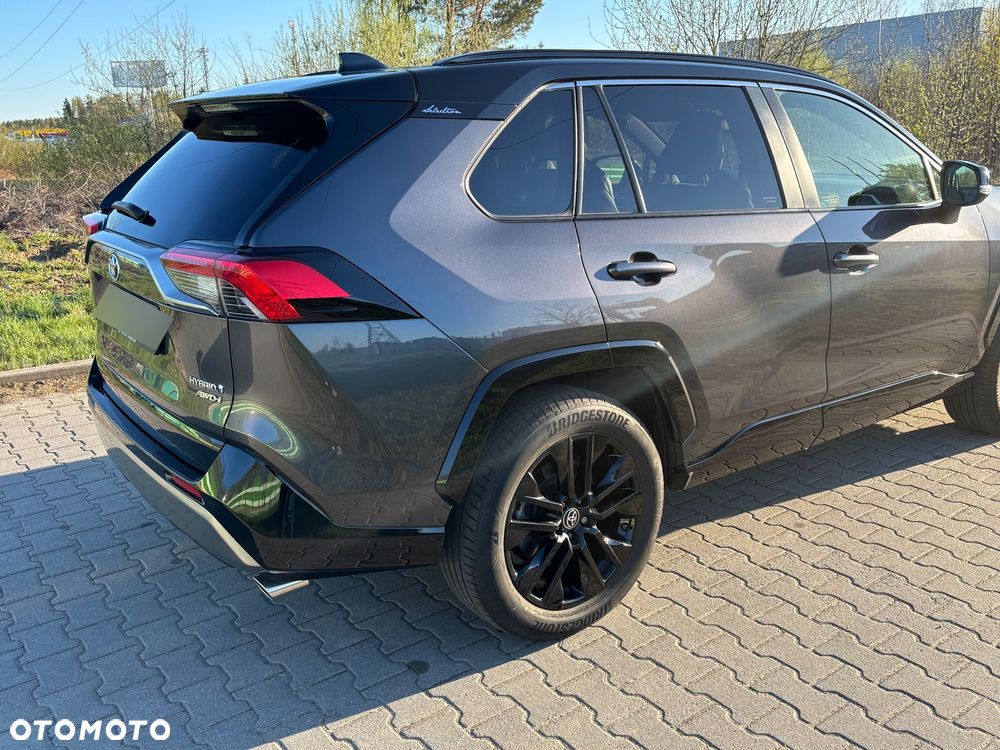 Toyota RAV4 - 5