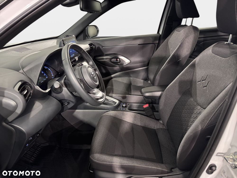 Toyota Yaris Cross - 26