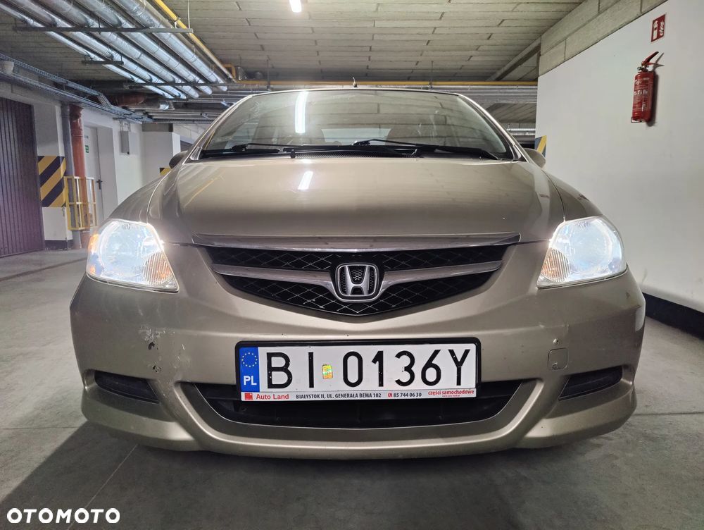 Honda City 1.4 Comfort - 4