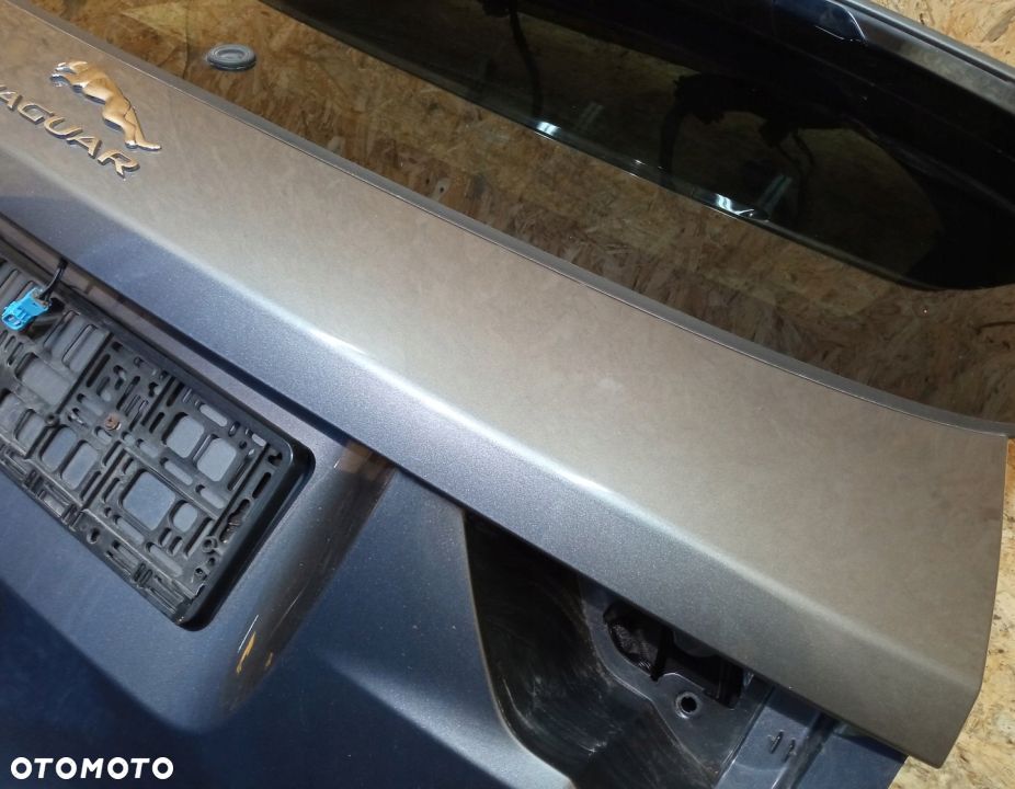 KLAPA TYLNA TYŁ JAGUAR F-PACE X761 CORRIS GREY LKH - 6