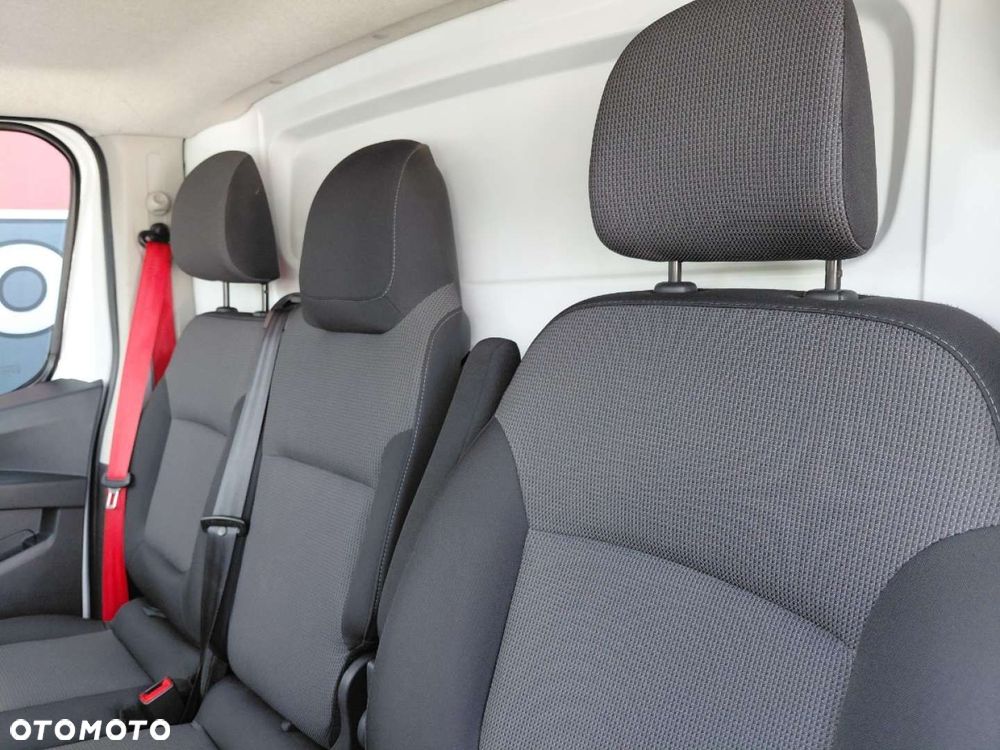 Renault TRAFIC - 13