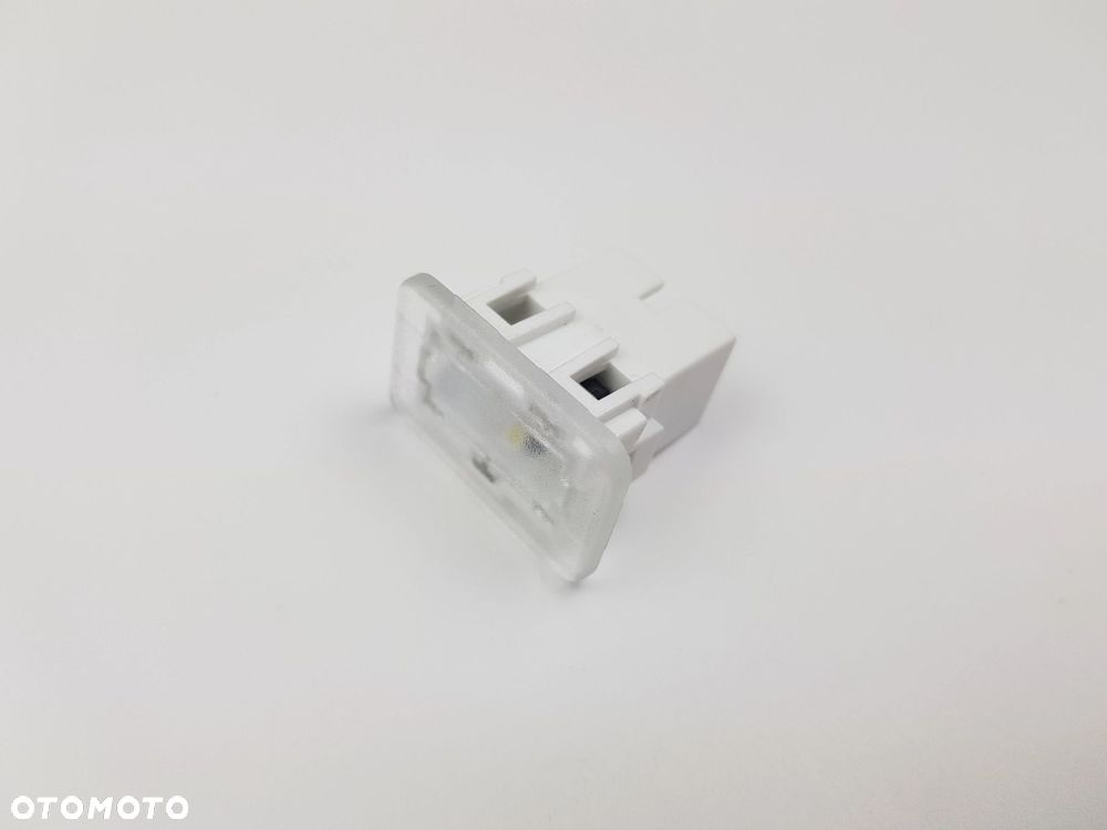 Oświetlenie Lampka wnętrza Ambiente Audi A6 S6 C7 4G0919390B - 5