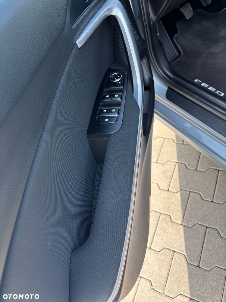 Kia Ceed 1.4 T-GDI M - 14