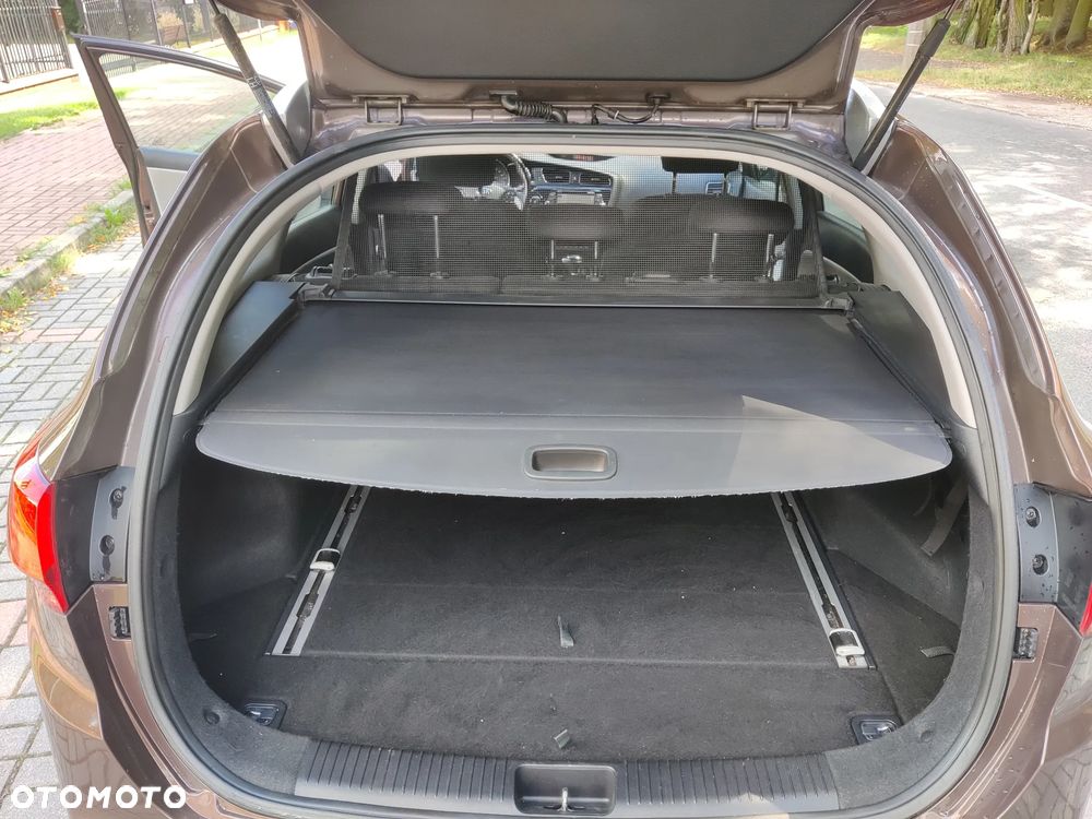 Kia Ceed 1.6 GDI DCT Platinum Edition - 23