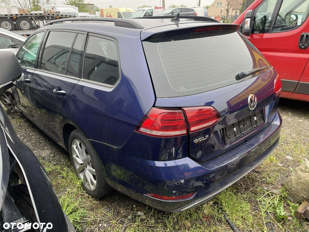 Volkswagen Golf 2.0 TDI SCR Highline - 4