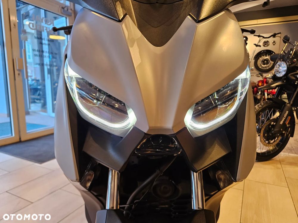 Yamaha X-max - 7