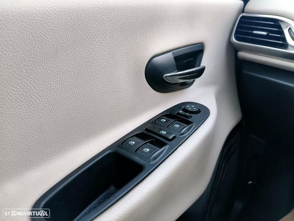 Lancia Ypsilon 1.2 S&S Fashion - 22