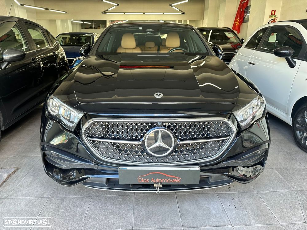 Mercedes-Benz E 300 e 4Matic - 2