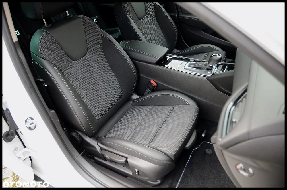 Opel Insignia - 34