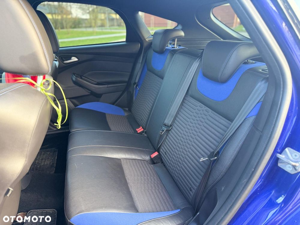 Ford Focus ST2 - 11
