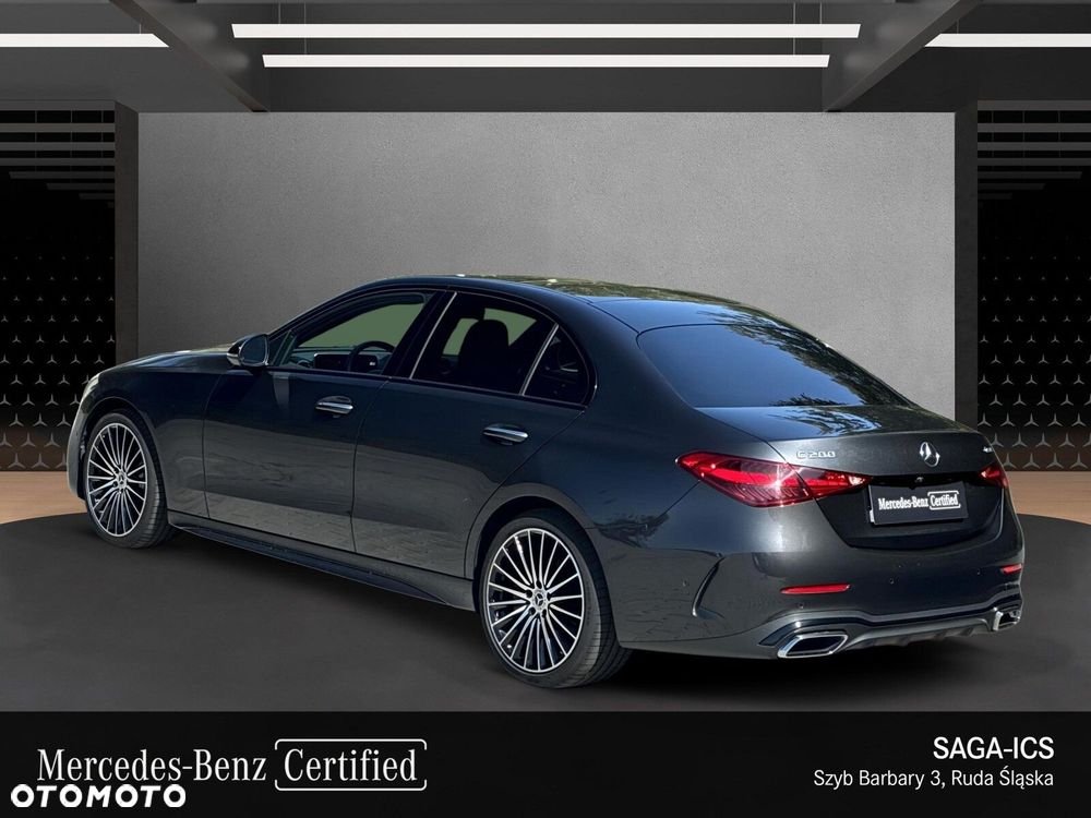 Mercedes-Benz C-Class 2025 photo 3