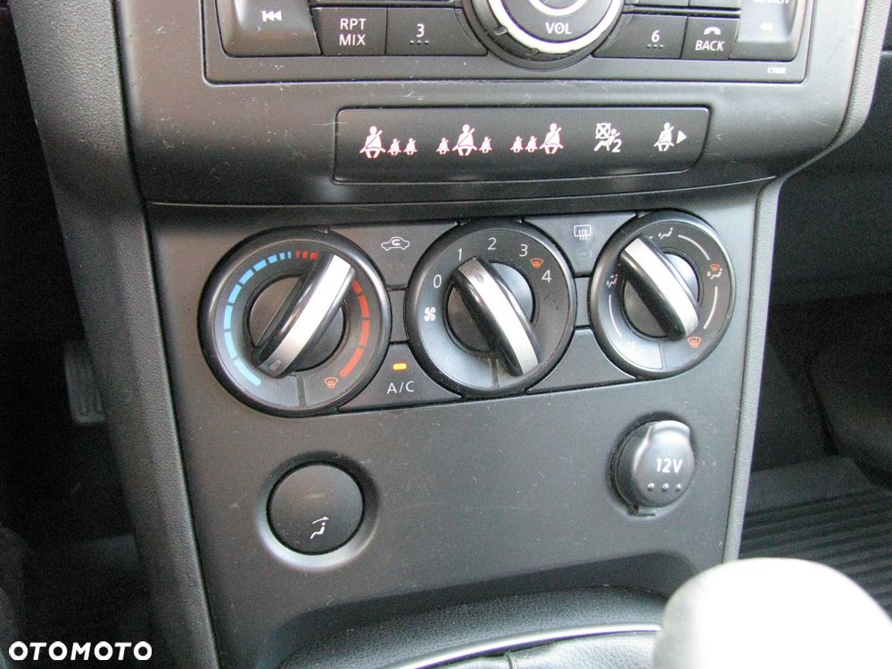 Nissan Qashqai - 12