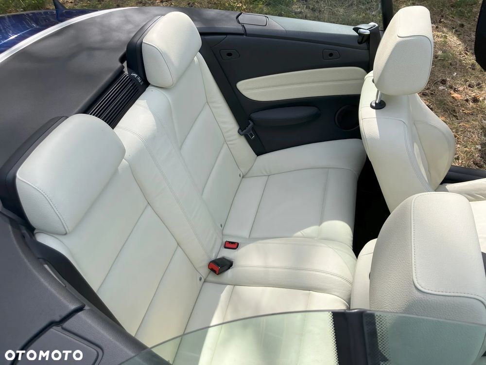 BMW Seria 1 118i - 22