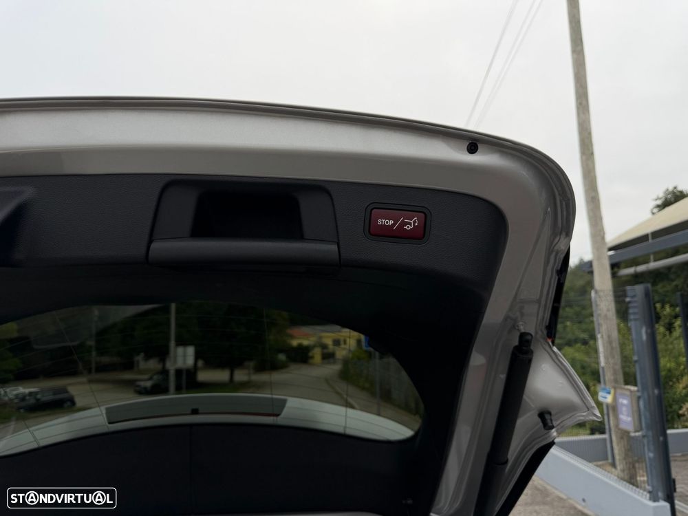 Mercedes-Benz GLA 180 d Style - 12