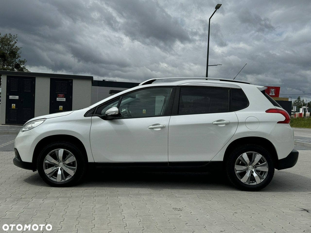 Peugeot 2008 - 7