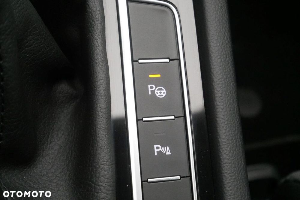 Volkswagen Passat Variant 1.5 TSI EVO Business DSG - 22