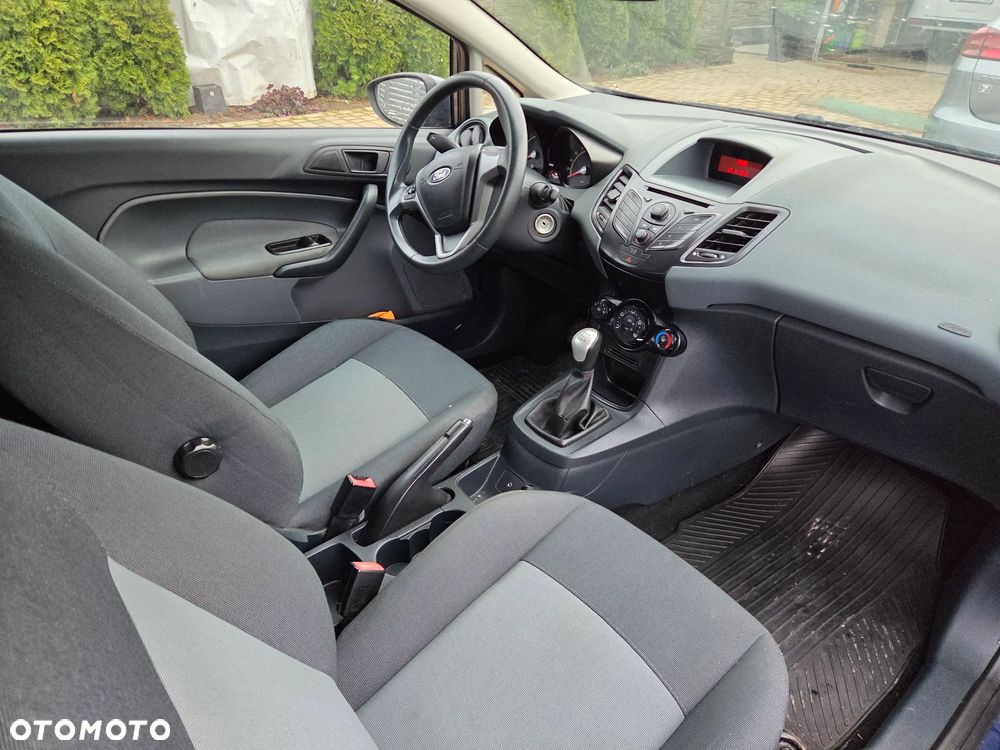 Ford Fiesta VAN - 11