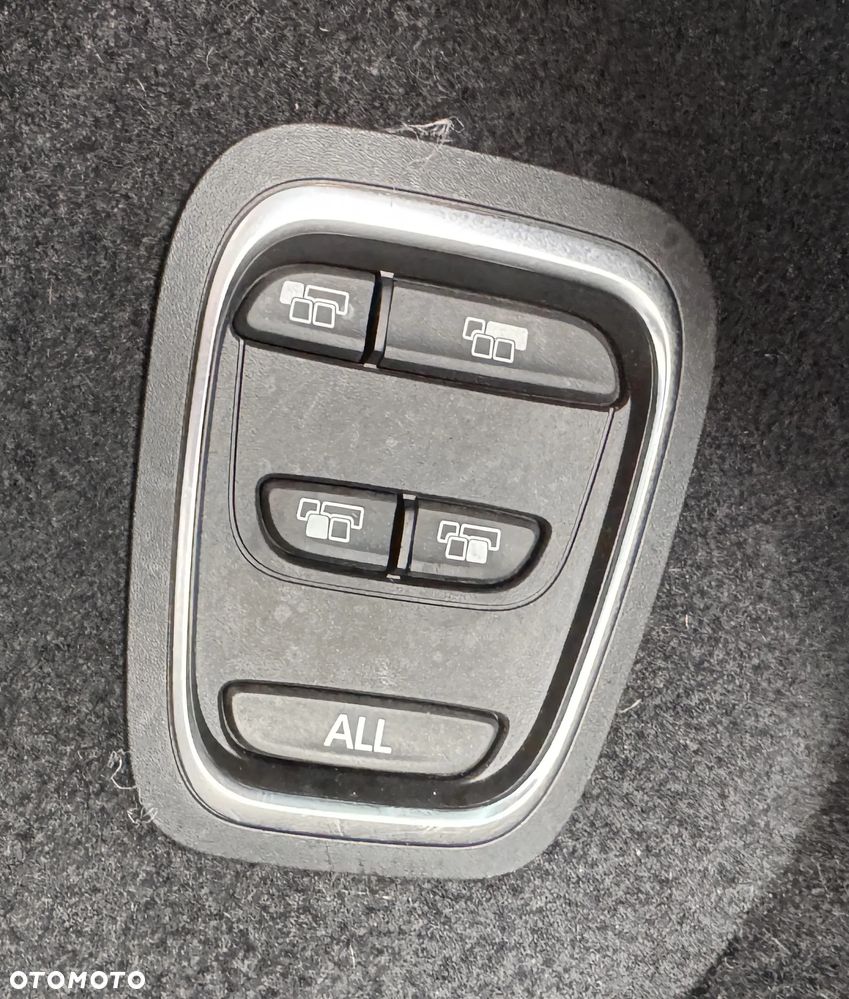 Renault Scenic 1.3 TCe FAP Bose EDC - 14