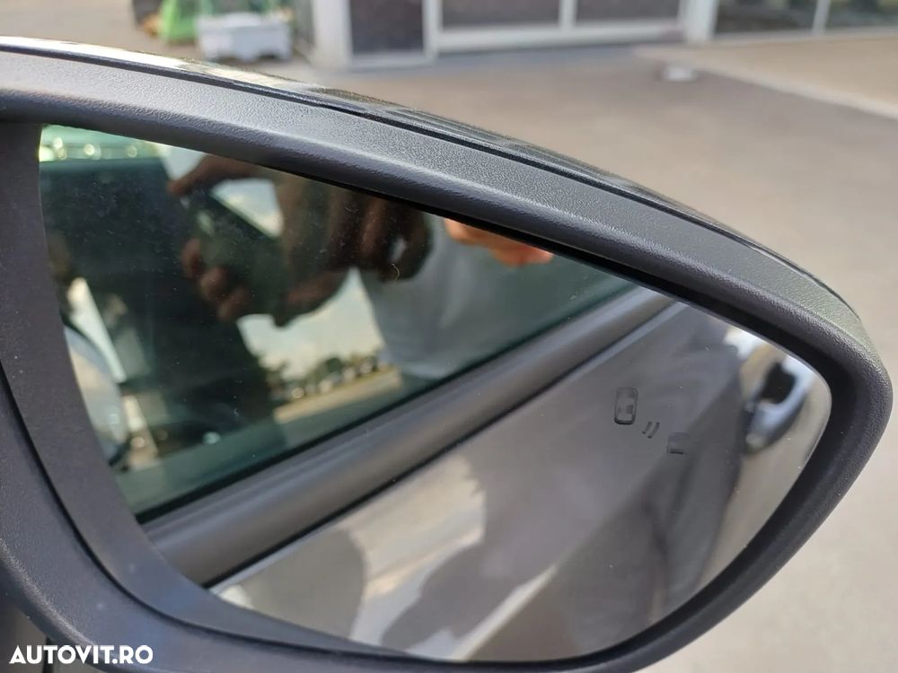 Ford Focus 1.5 EcoBlue Start-Stopp-System Aut. ST-LINE DESIGN - 29
