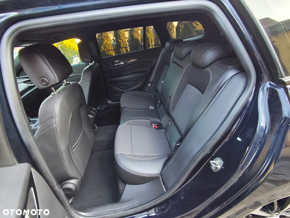Opel Insignia - 19