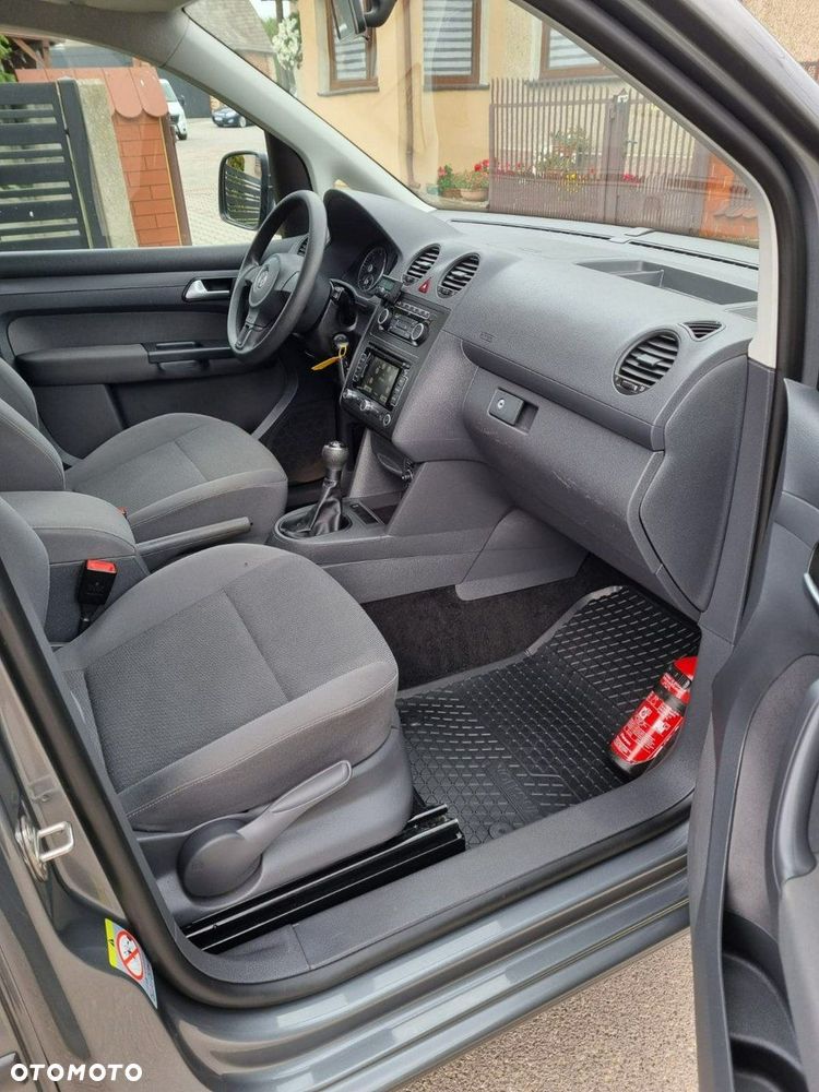 Volkswagen Caddy - 10