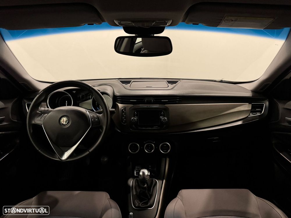 Alfa Romeo Giulietta 1.6 JTDM Distinctive - 30