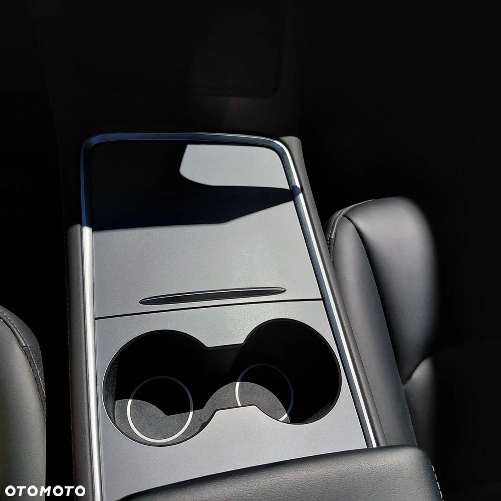 Tesla Model 3 RWD - 26