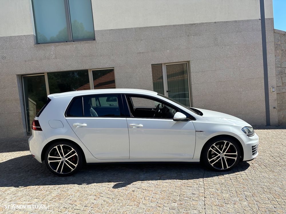 VW Golf GTD BlueMotion - 4