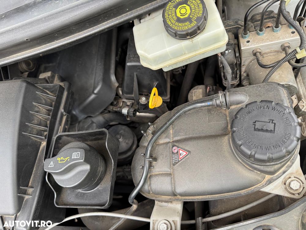 Mercedes-Benz Vito - 24