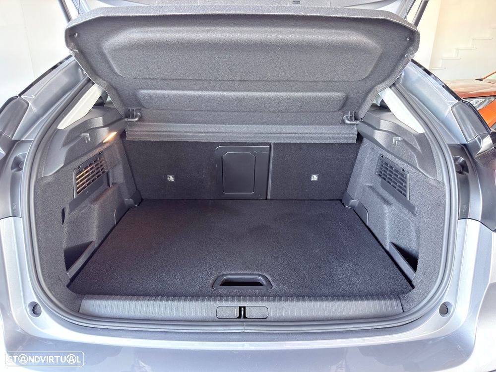 Citroën C4 1.2 PureTech Max EAT8 - 28