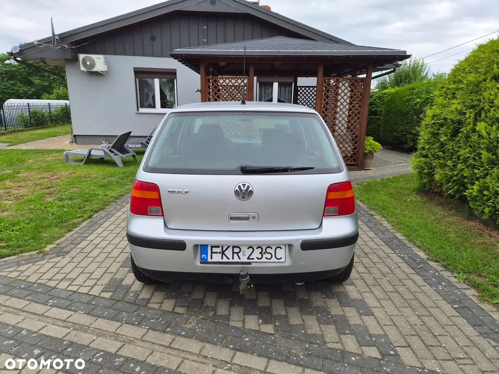 Volkswagen Golf - 3