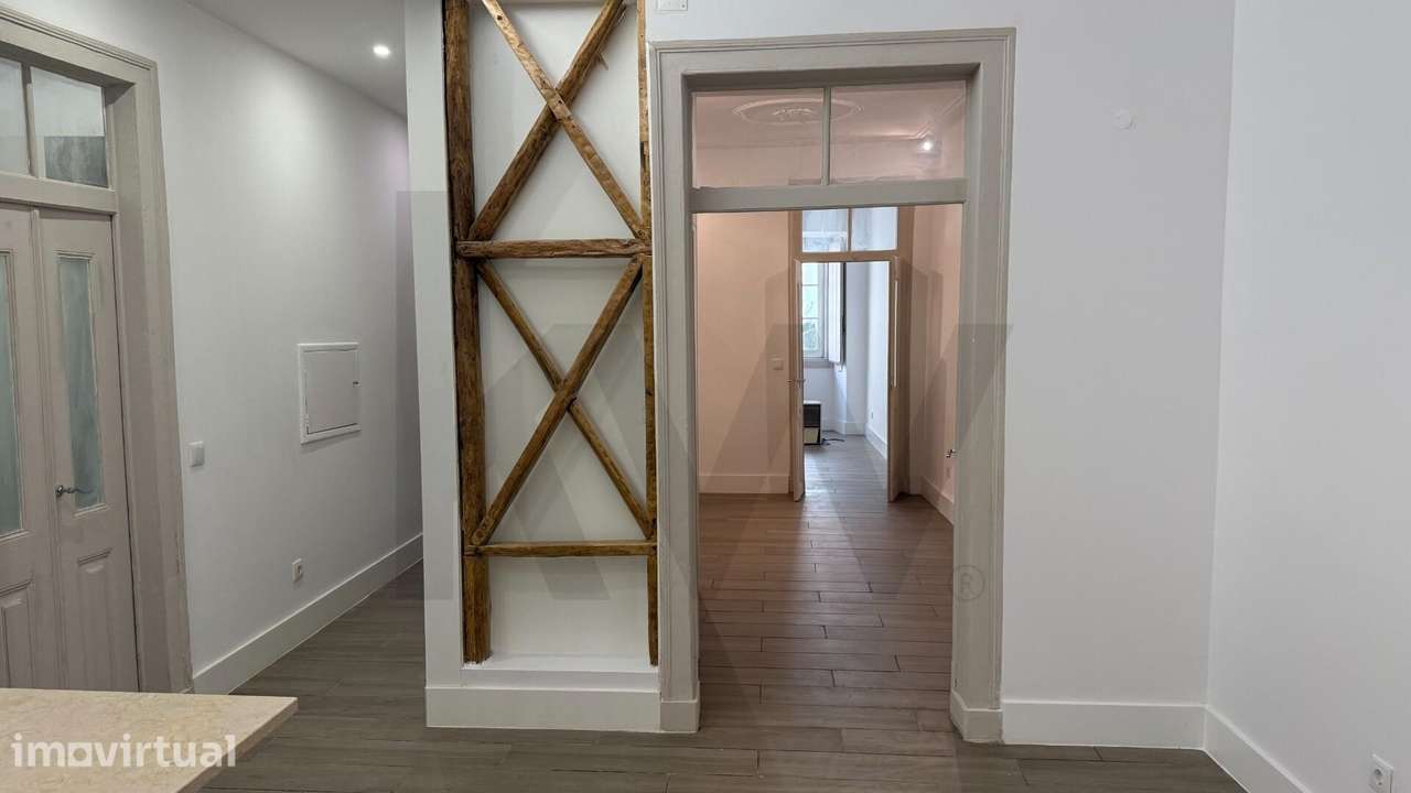 Apartamento T2 no Chiado com Terraço Privativo - Grande imagem: 5/21