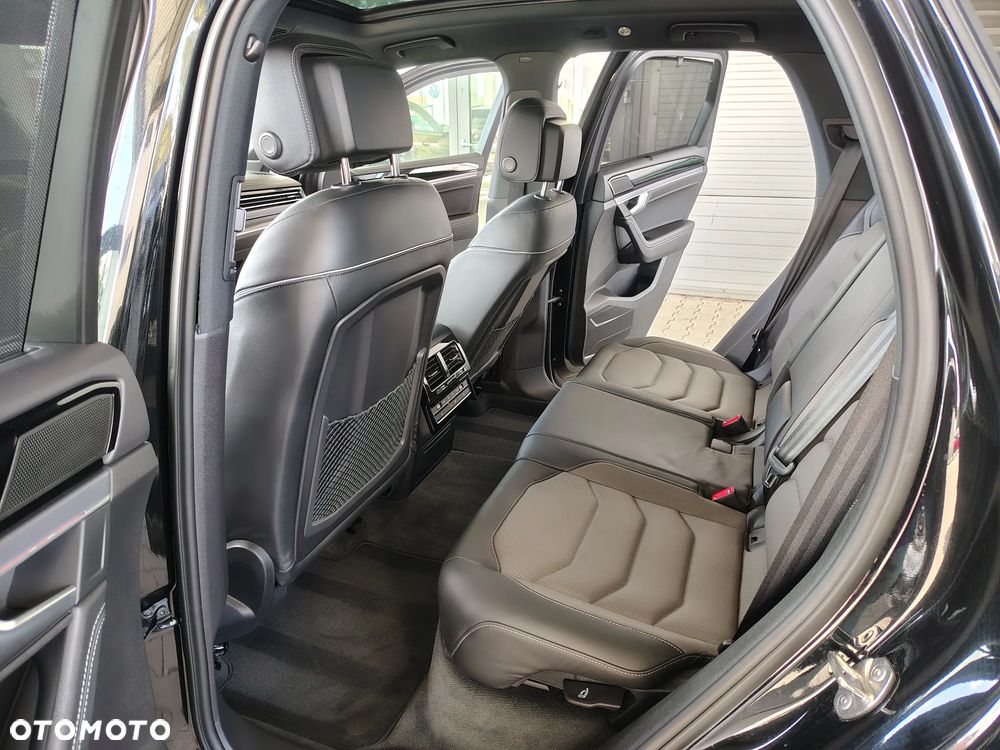 Volkswagen Touareg 3.0 V6 TDI 4Motion R-Line - 8