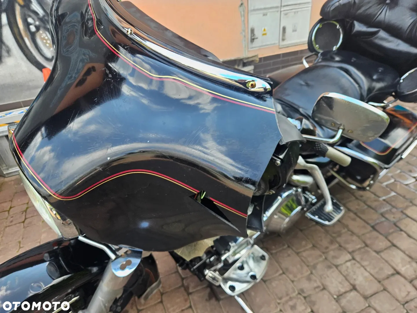 Harley-Davidson FLH Electra Glide - 24
