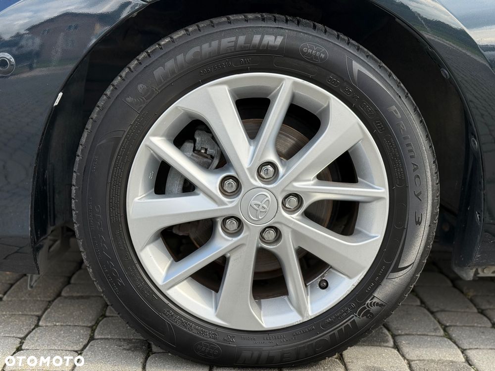 Toyota Auris 2.0 D-4D Premium - 19