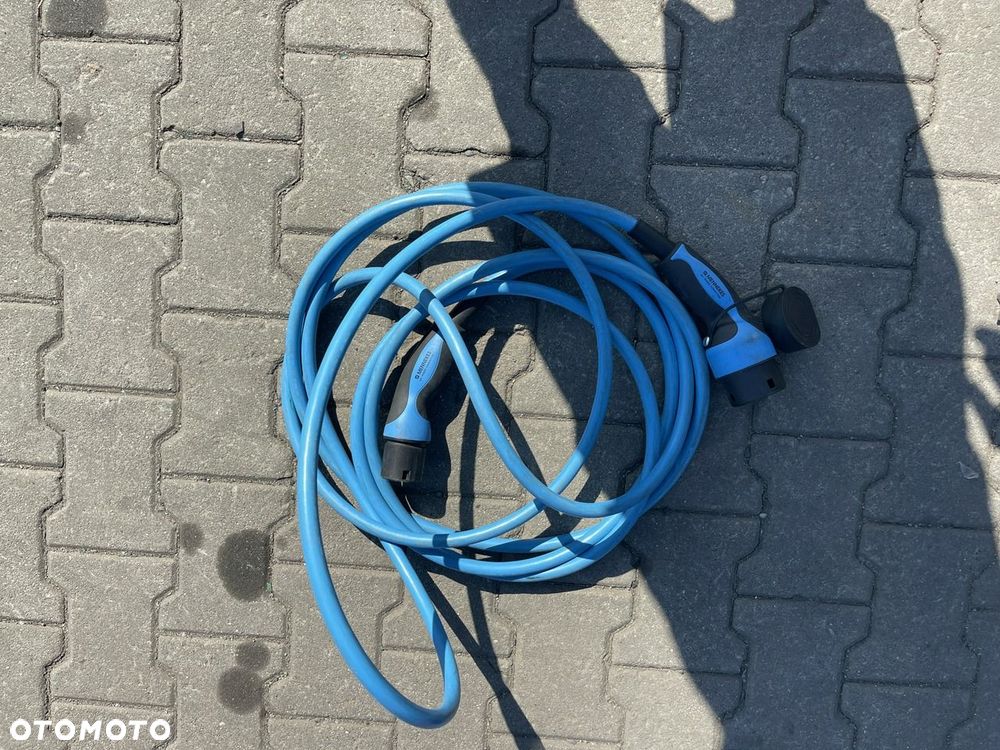 Tesla Model 3 - 8