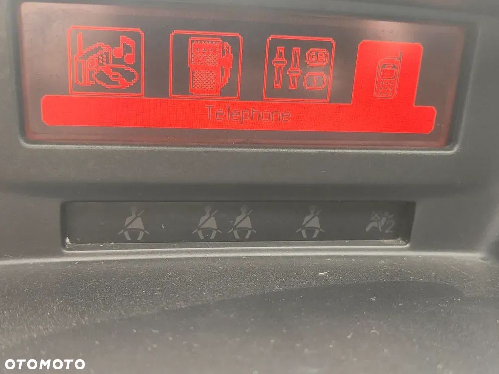 Peugeot 207 150 Turbo Platinum - 21