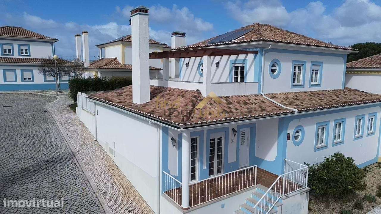 Moradia T5 com piscina privada aquecida em condomínio fechado em Carva - Grande imagem: 4/38