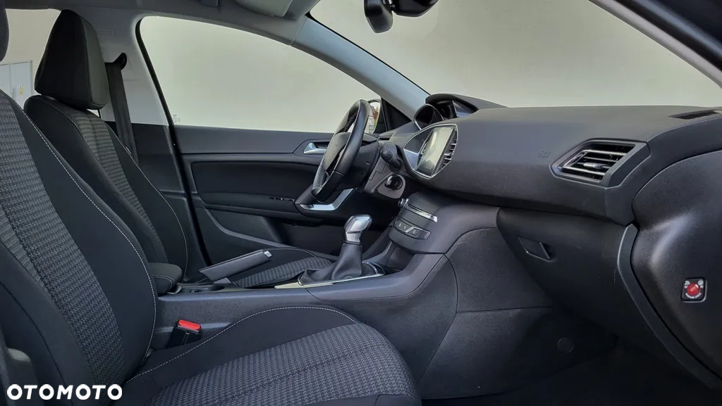 Peugeot 308 1.2 PureTech Business Line S&S - 7