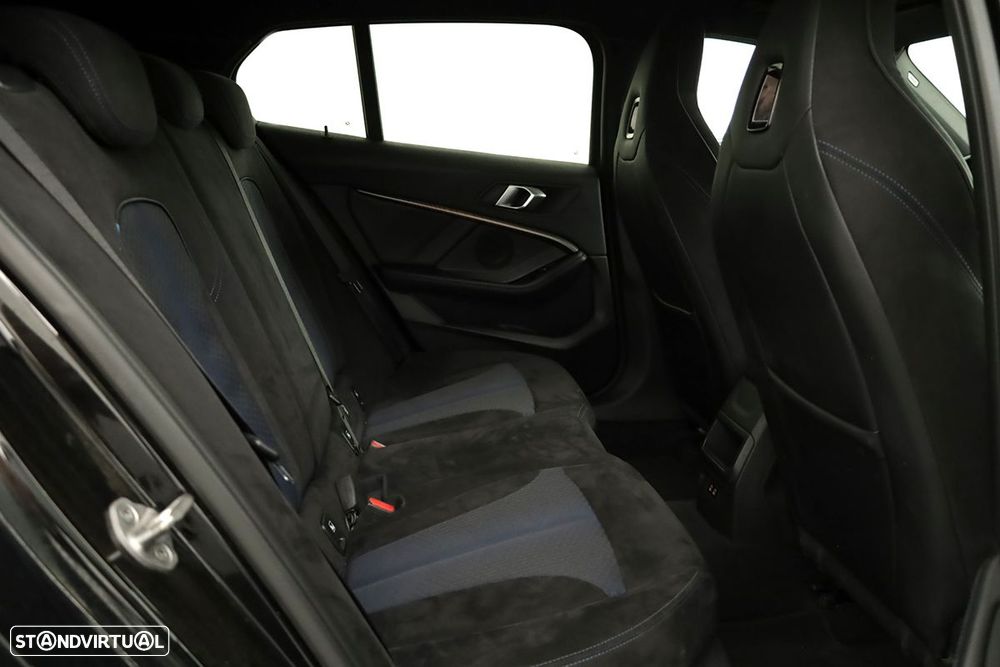 BMW 116 d Pack Desportivo M Auto - 22