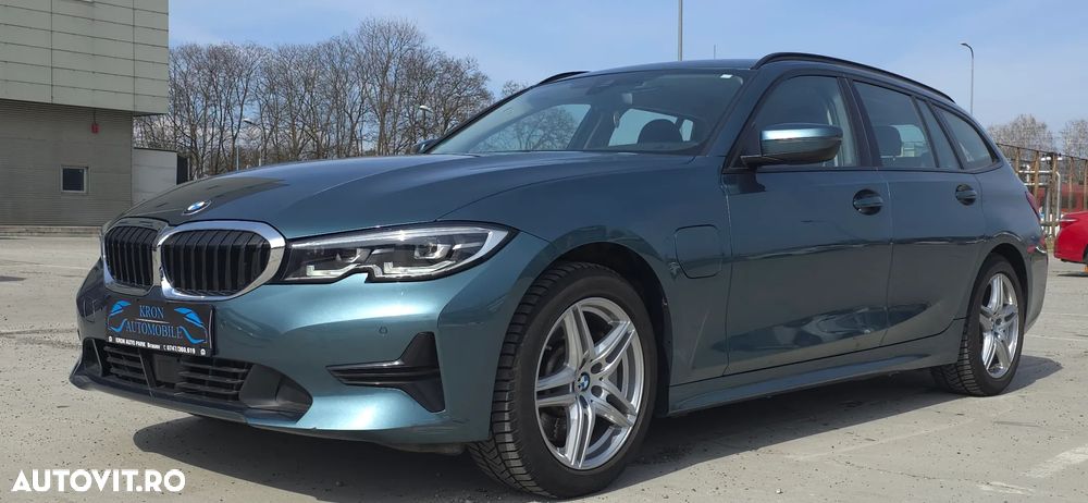 BMW Seria 3 330e Aut. Advantage - 25