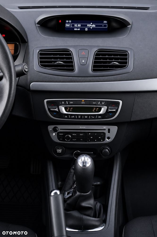Renault Fluence 1.6 16V Limited - 13