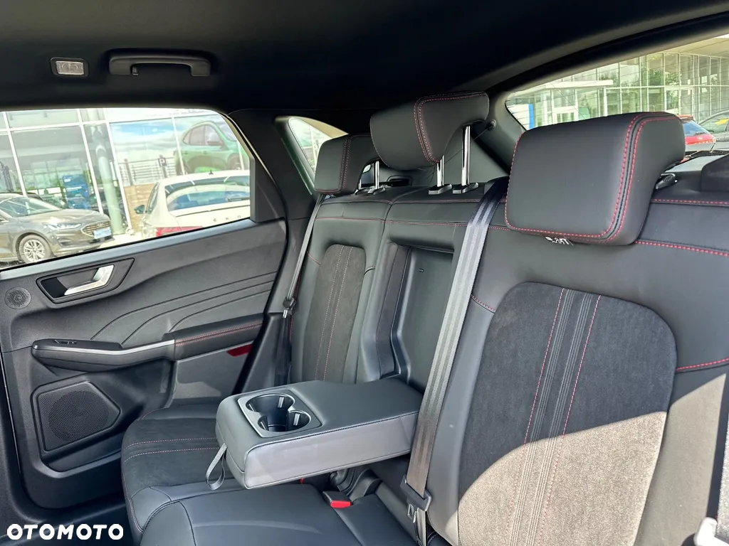 Ford Kuga 2.5 FHEV AWD ST-Line X eCVT - 25