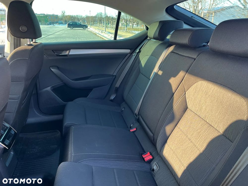 Skoda Superb 1.8 TSI Ambition DSG - 13