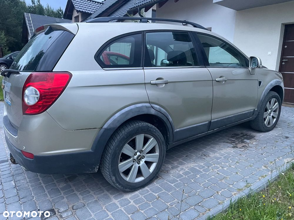 Chevrolet Captiva - 4