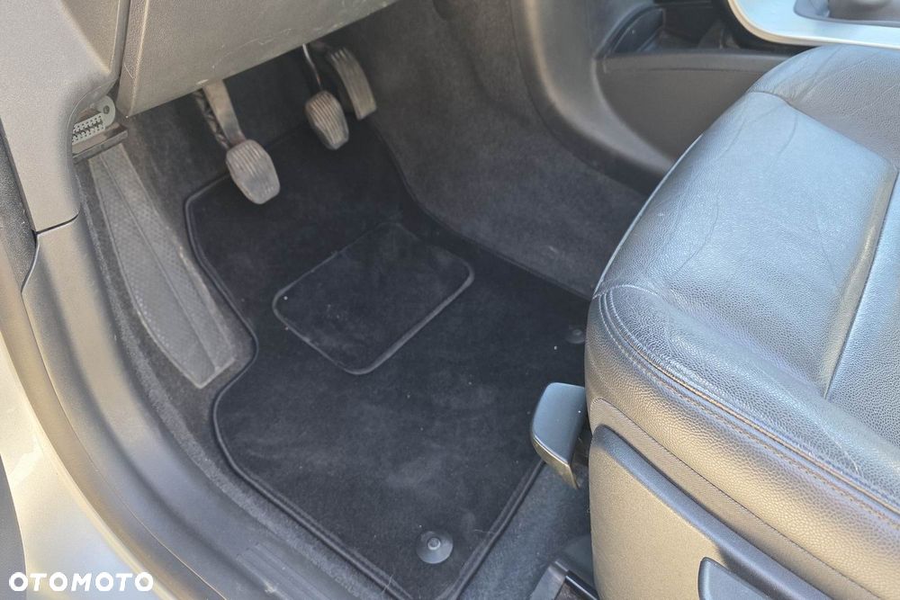 Volvo V50 - 13