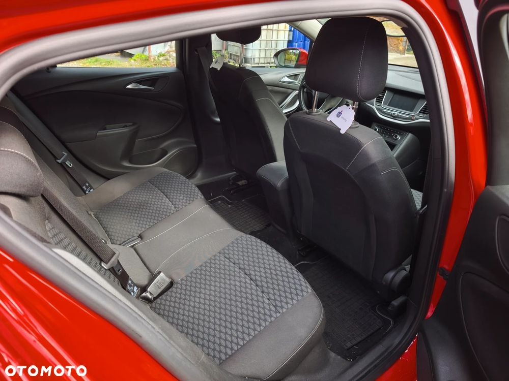 Opel Astra V 1.4 T 120 Lat - 6