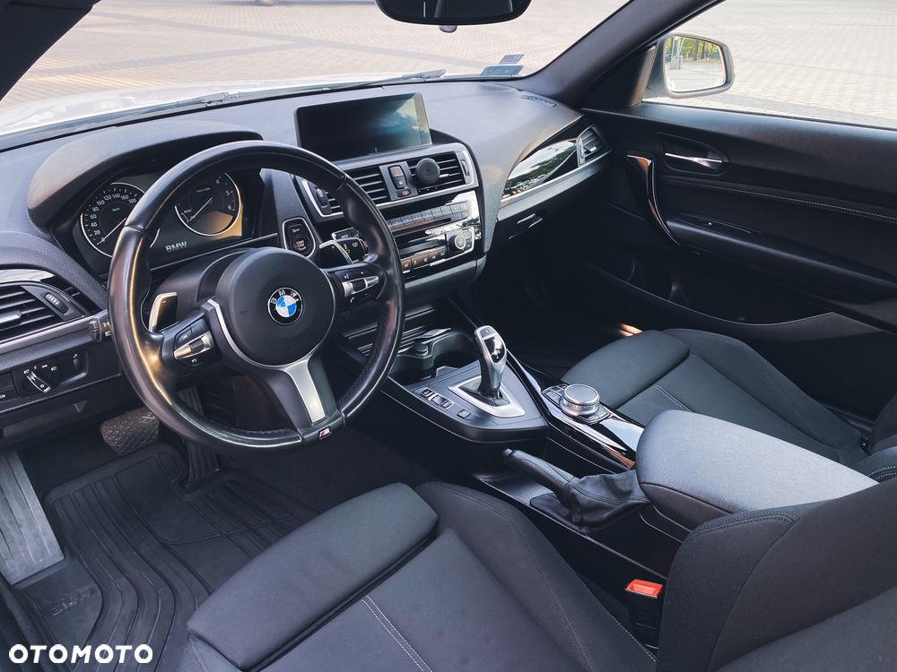 BMW Seria 2 220d Sport Line - 9