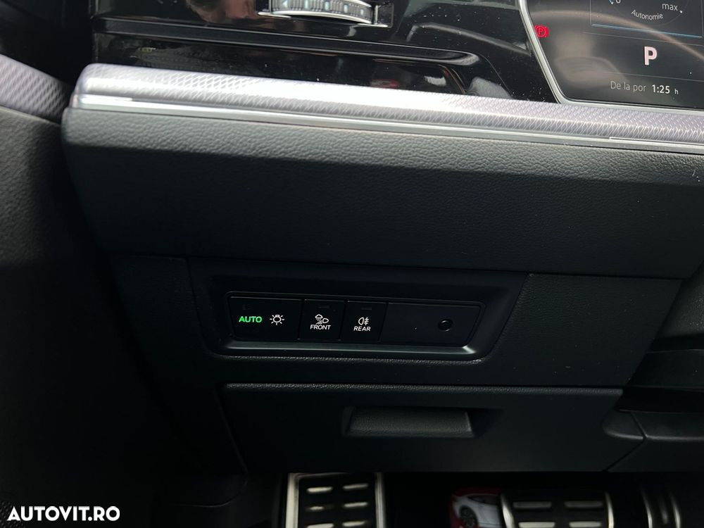 Volkswagen Touareg - 30